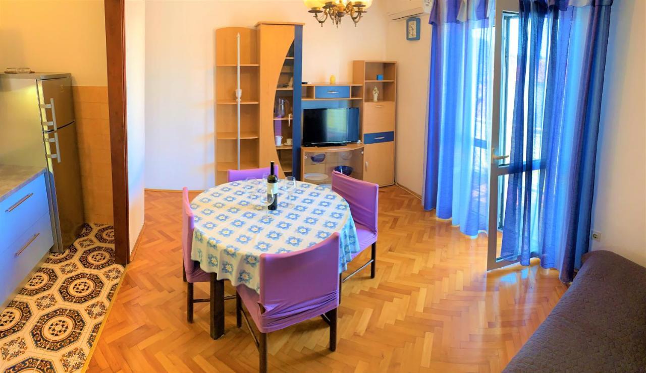 Roko Apartment House Primošten Exterior foto